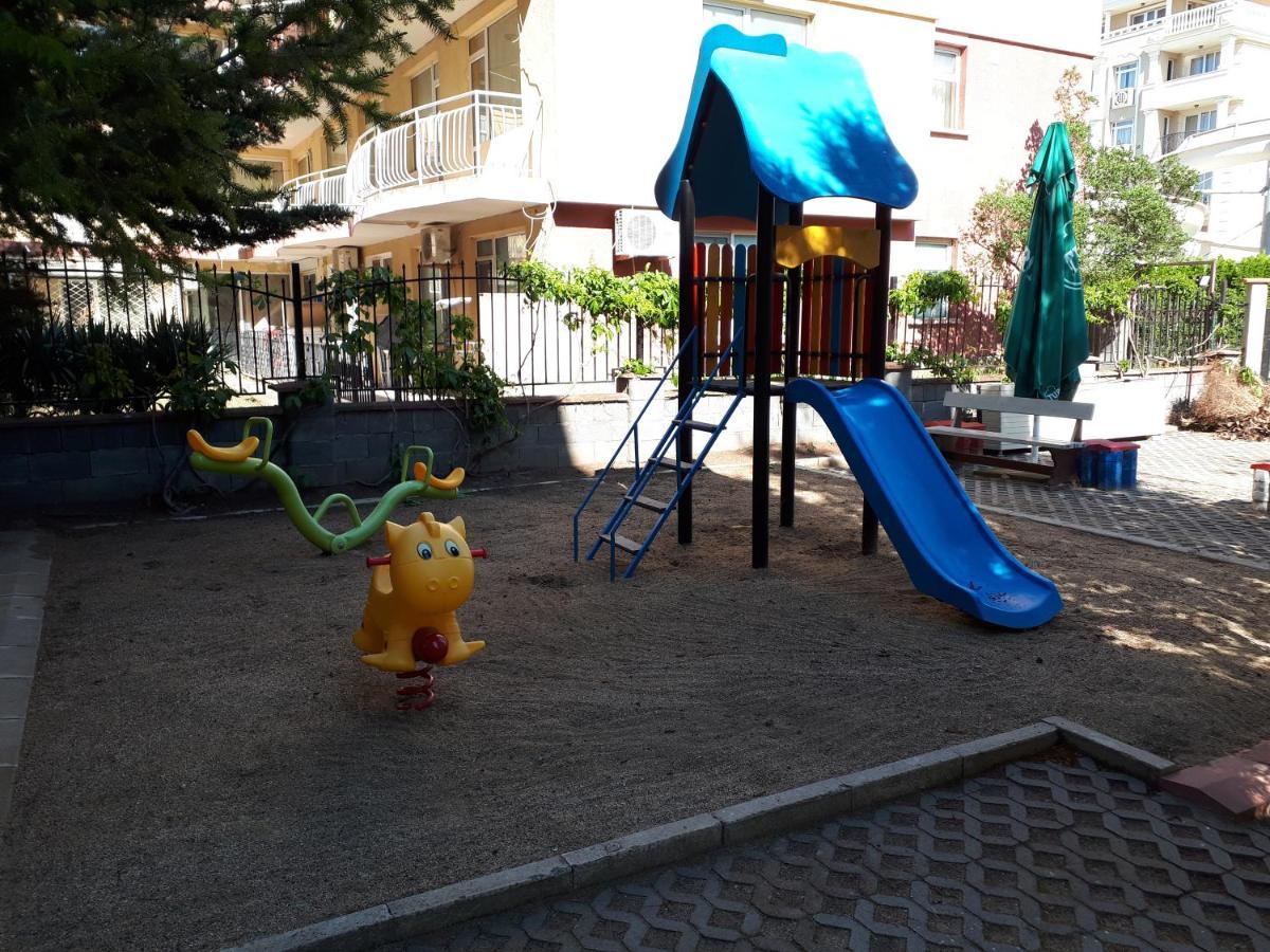 Aparthotel Rose Village Sunny Beach Esterno foto