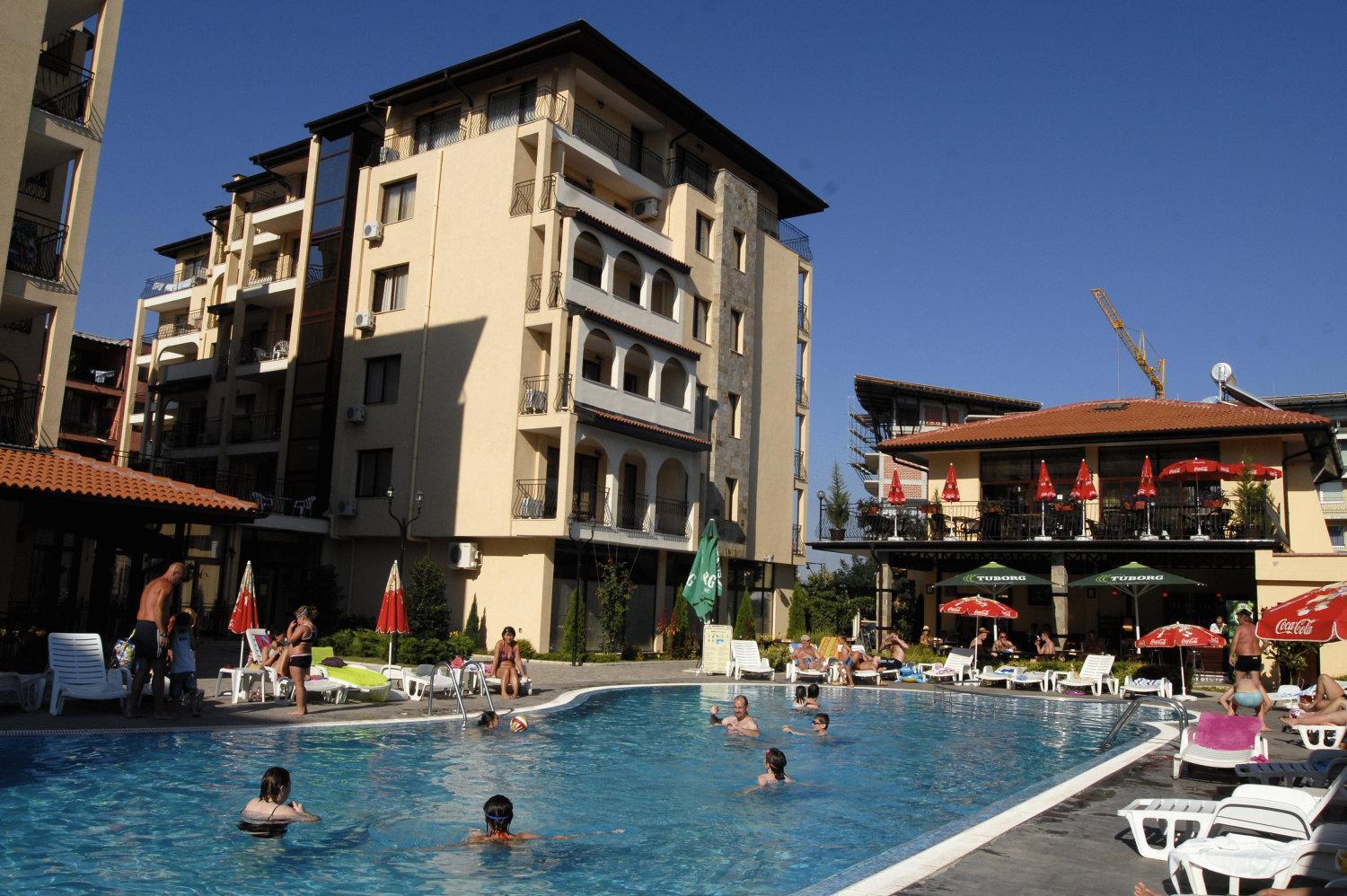 Aparthotel Rose Village Sunny Beach Esterno foto