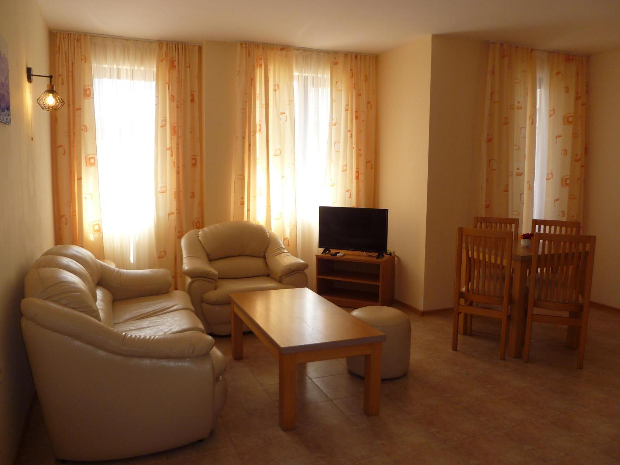 Aparthotel Rose Village Sunny Beach Esterno foto