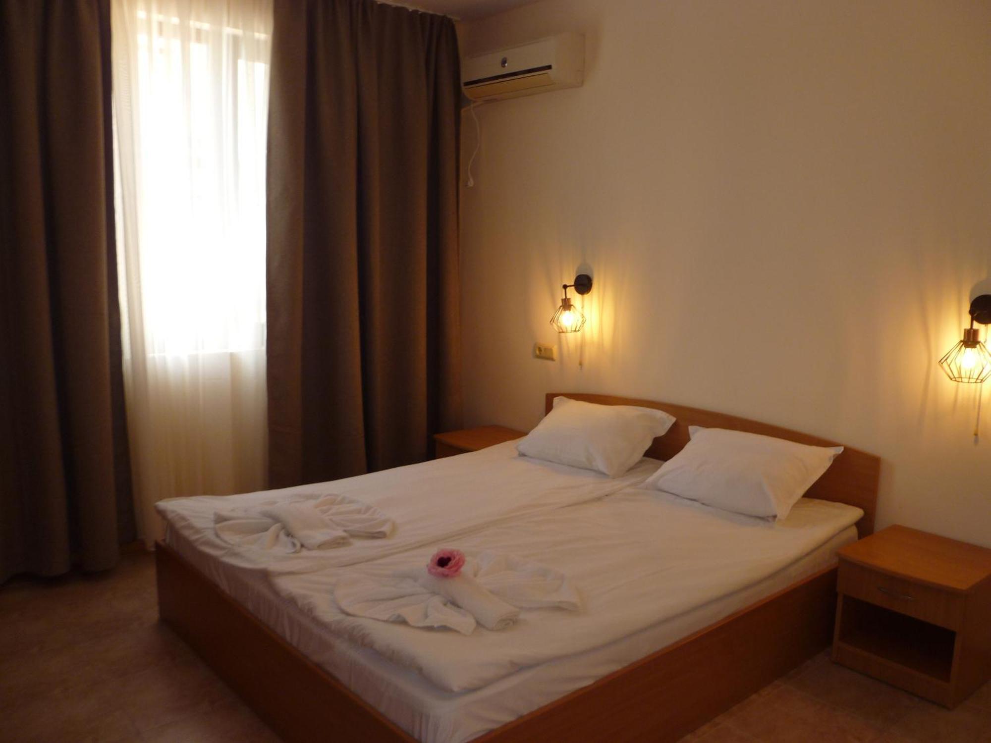 Aparthotel Rose Village Sunny Beach Esterno foto