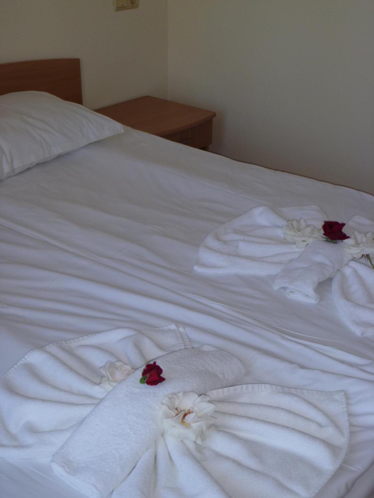 Aparthotel Rose Village Sunny Beach Esterno foto