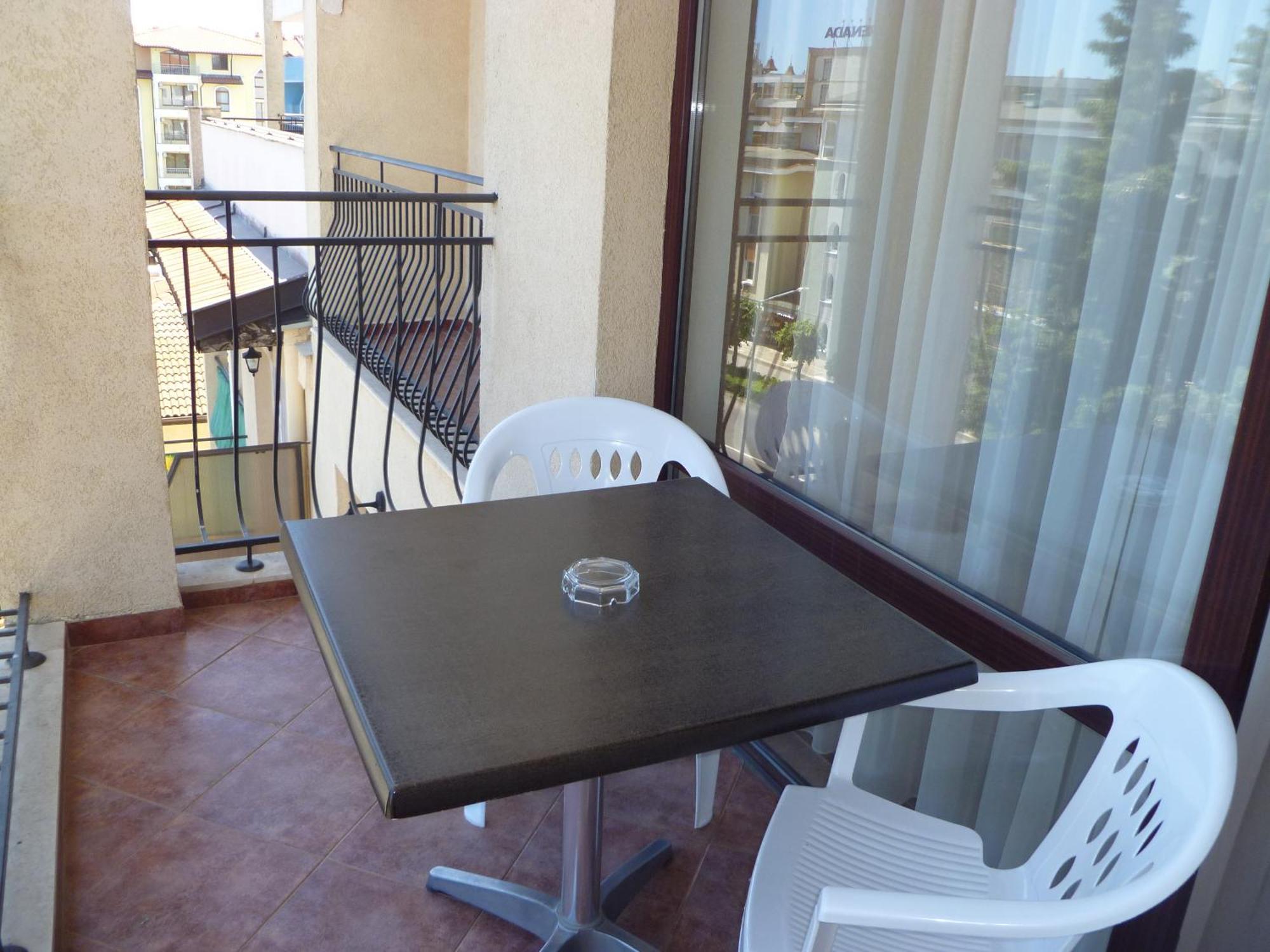 Aparthotel Rose Village Sunny Beach Esterno foto